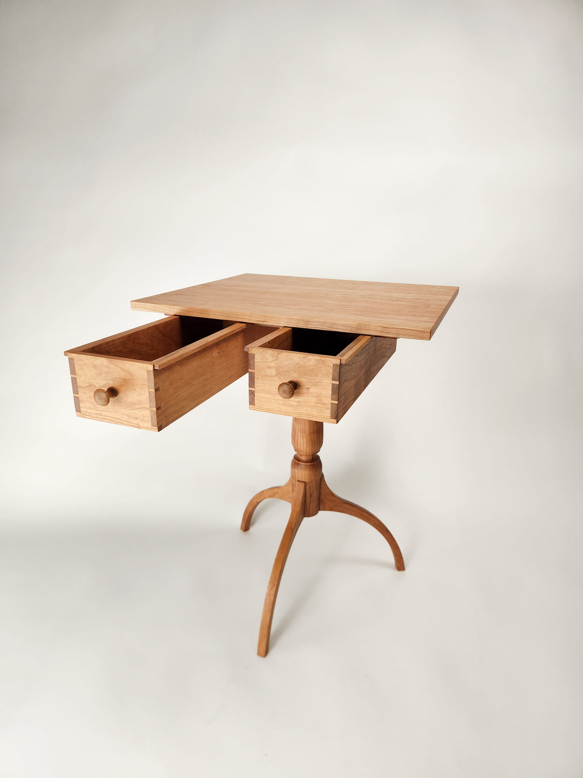 Shaker-style Sewing Stand / Game Table