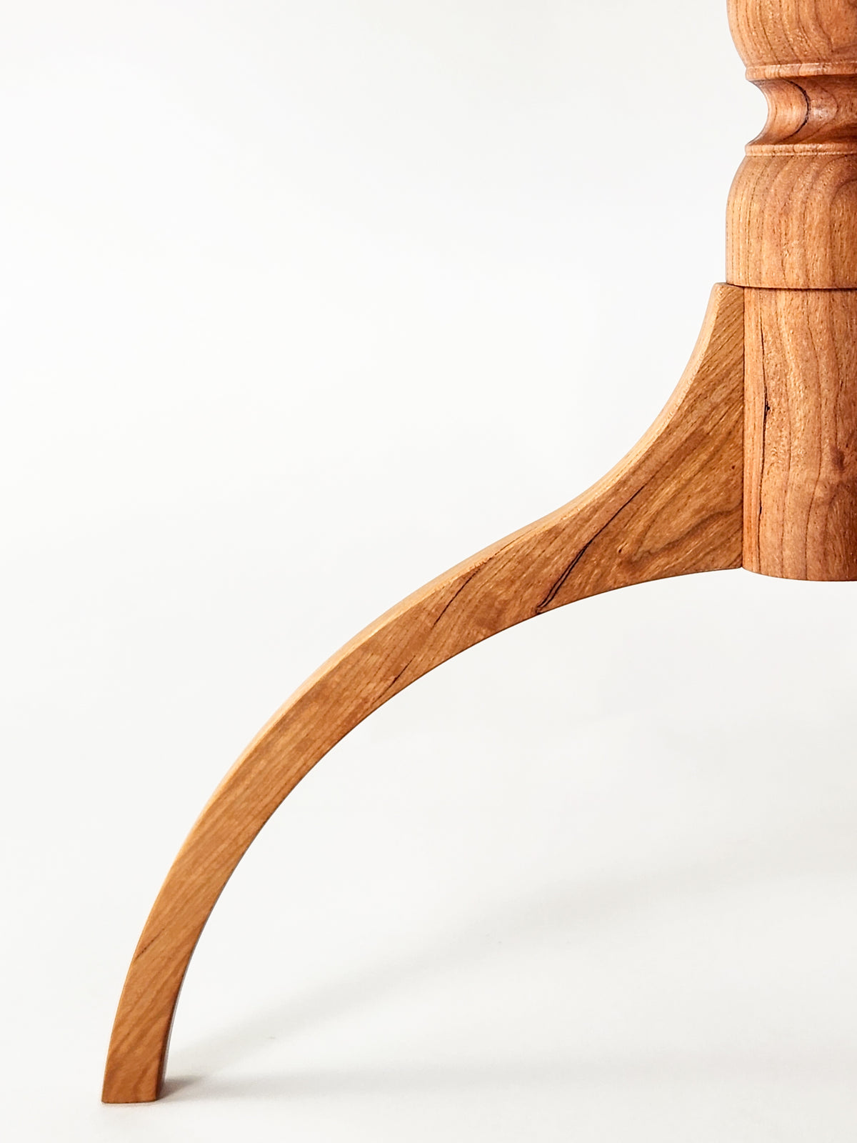 Shaker-style Sewing Stand / Game Table