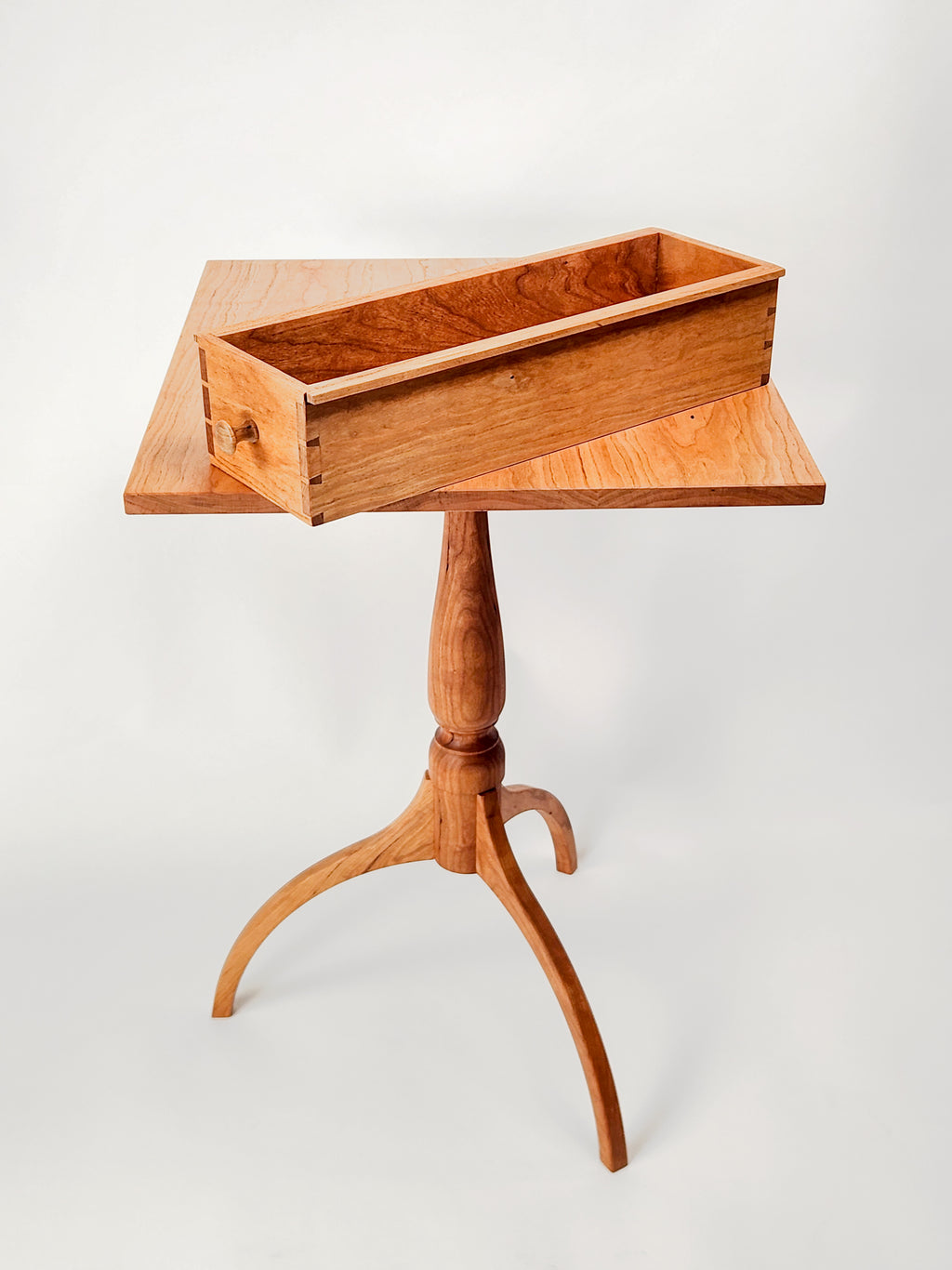 Shaker-style Sewing Stand / Game Table