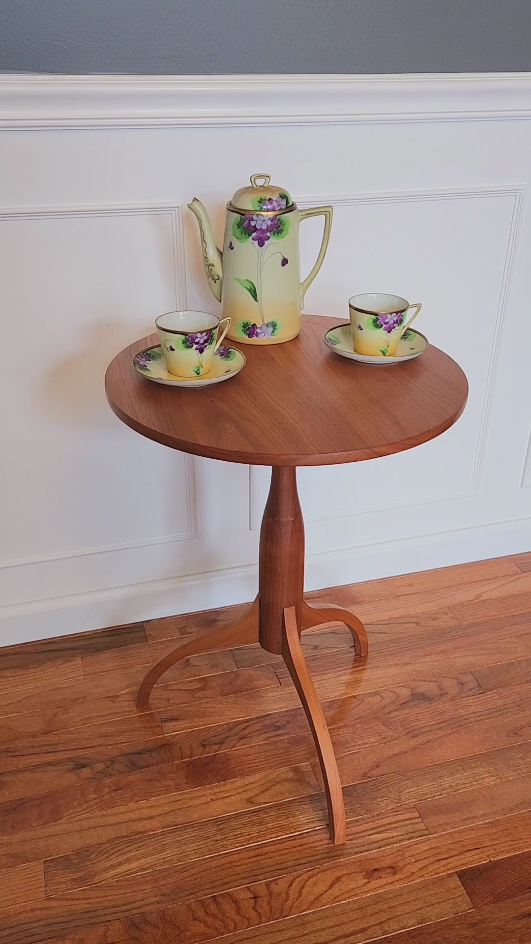 Shaker-style Candle Stand / Table